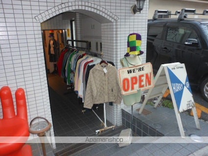 ホワイトキューブ[2DK/41.54m2]のエントランス