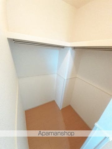 セリーヌ Bの内装写真