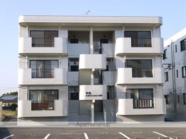末吉大丸マンションA棟の外観写真