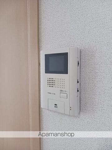 モダン Mの内装写真