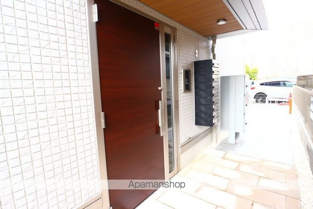 DーRESIDENCE広岡の玄関写真