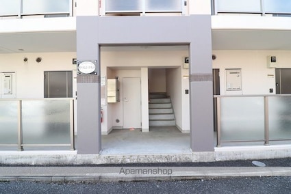 ラヴィアンローズ森田[1K/27.52m2]のエントランス4