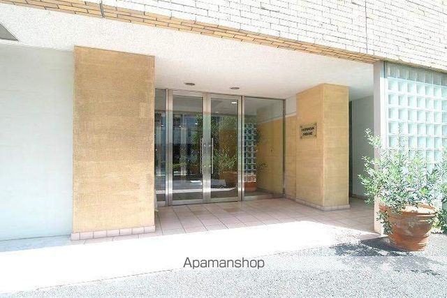 NーFLATS町田の玄関写真