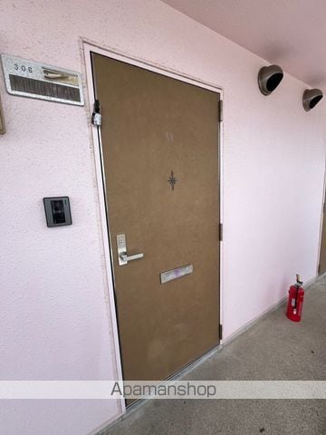 フレッシュタウンスギモトの玄関写真
