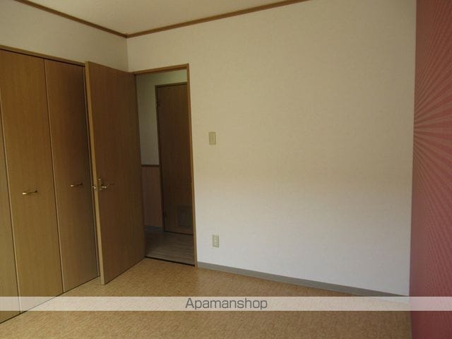 ロイヤルヒルズ中央通の内装写真