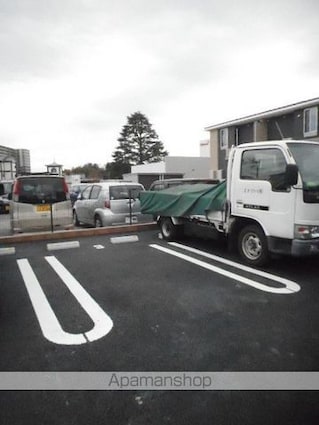 Ｍグランデ[1LDK/44.22m2]の駐車場