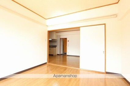 アーバン茜[3LDK/70.02m2]の内装2