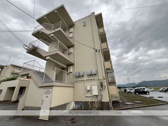 ビレッジハウス加田2号棟の外観写真