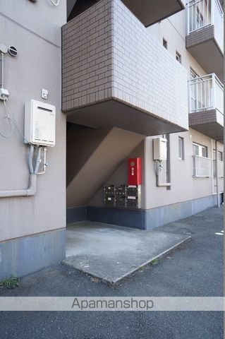 フェニックスIIの玄関写真