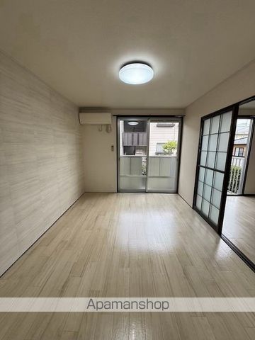 ドミール三和 A棟の内装写真