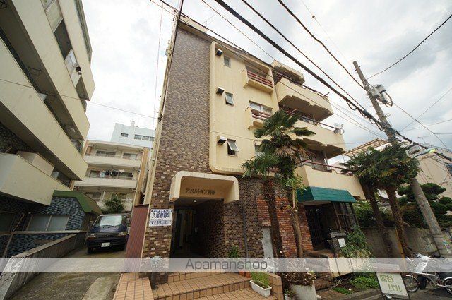 アパルトマン四谷の外観写真