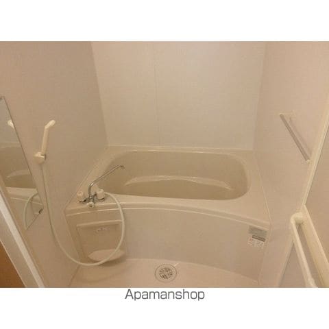 アンプルールフェールバレルコートの内装写真