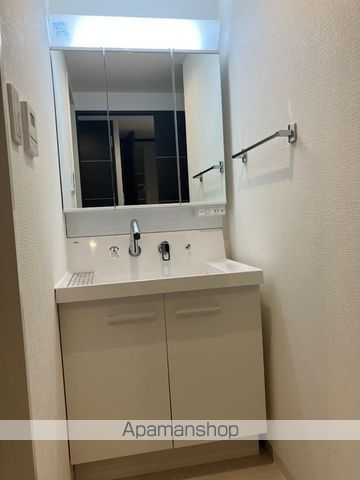 カスタリア新梅田の内装写真