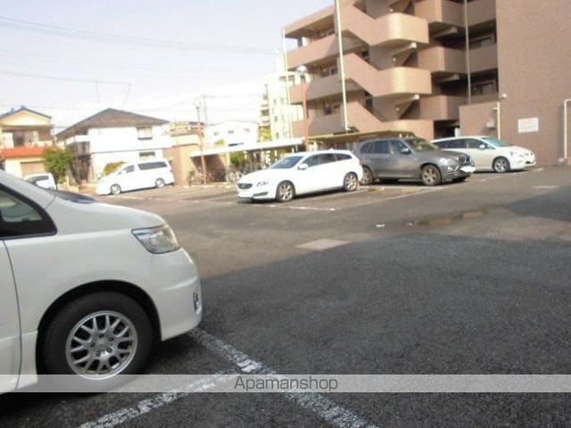 コンフォール瑞江　Ⅱ[3LDK/75.6m2]の駐車場