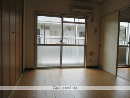 ニューマリッチフジモト[3DK/56.5m2]のリビング・居間4