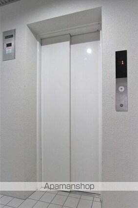 Ｍａｙｆａｉｒ　ＨＯＮＭＡＣＨＩ　ｓｑｕａｒｅ[1DK/31.71m2]の共用部3