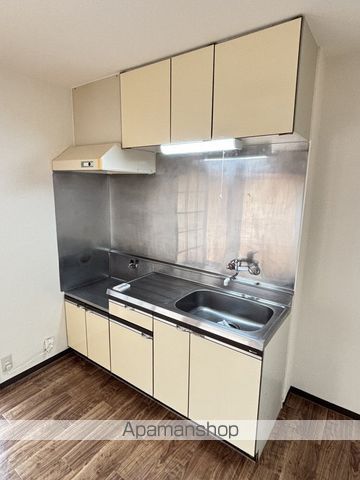 マンションロイヤルアイリスの内装写真