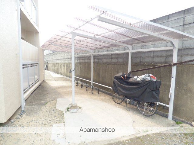 伸和マンションの玄関写真