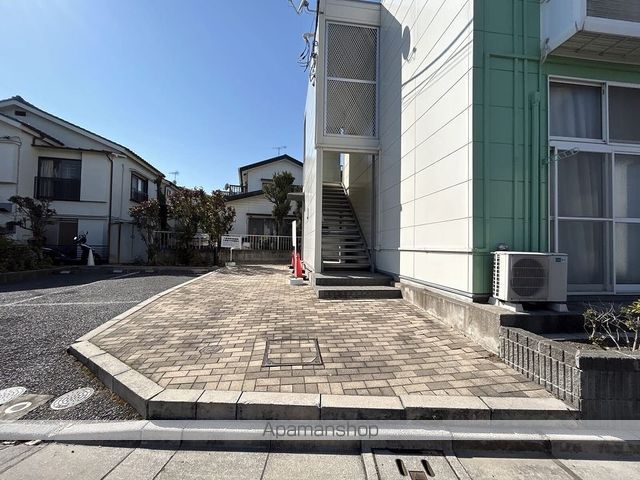レオパレスサニーの玄関写真