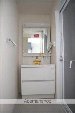 メゾンクラフト神田錦町の内装写真