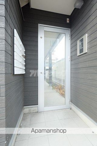 ウエストガーデン坂戸の玄関写真