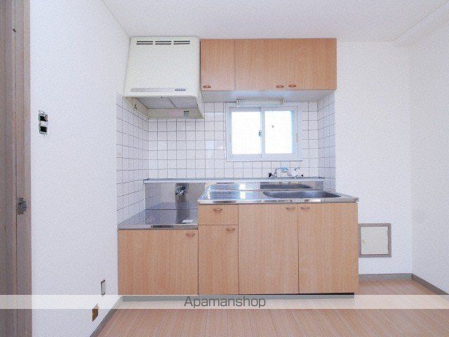 クリスタルハイツ栄町の内装写真