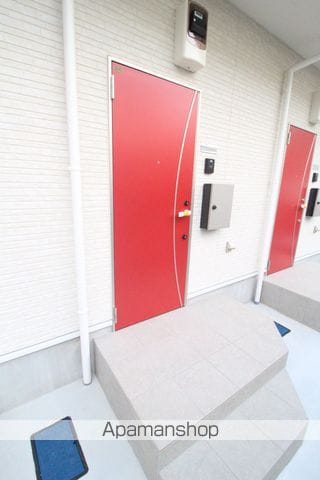 CALM NESTの玄関写真