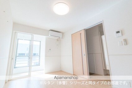 ジェイ　エスⅠ[1LDK/47.81m2]のリビング・居間