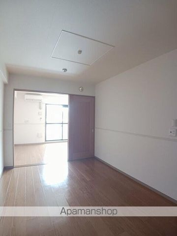 サンライズ 新池の内装写真