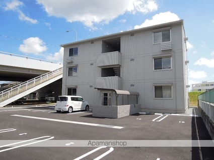 メナージュ[1LDK/44.17m2]の駐車場