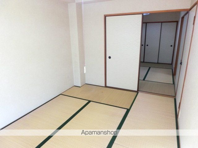 田井町マンションの内装写真