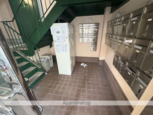アプレシオ西冠IIの玄関写真