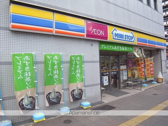 LA FACADEの周辺写真