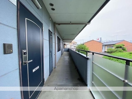 メゾンクラスター[2LDK/48m2]の共用部2