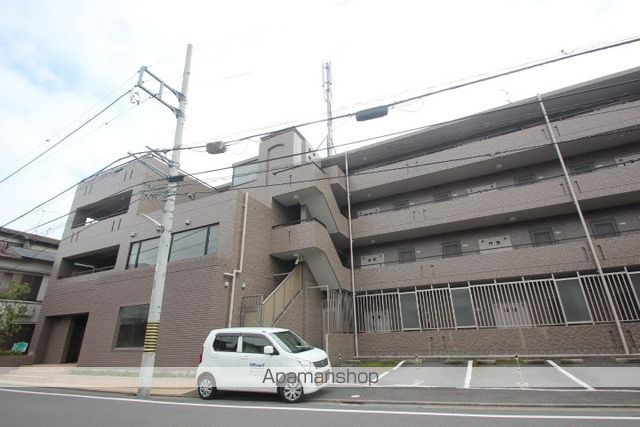 阿部松島マンションの外観写真