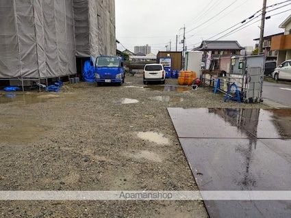 滋賀県近江八幡市鷹飼町北４丁目[1LDK/40.98m2]のエントランス3