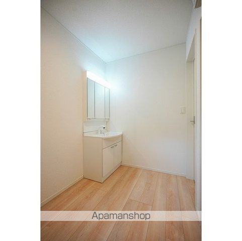 detached 埼玉県新座市新堀１丁目12-11-30

地図を見る