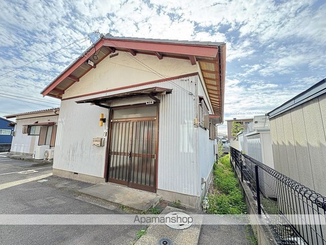 長房アパート8の外観写真