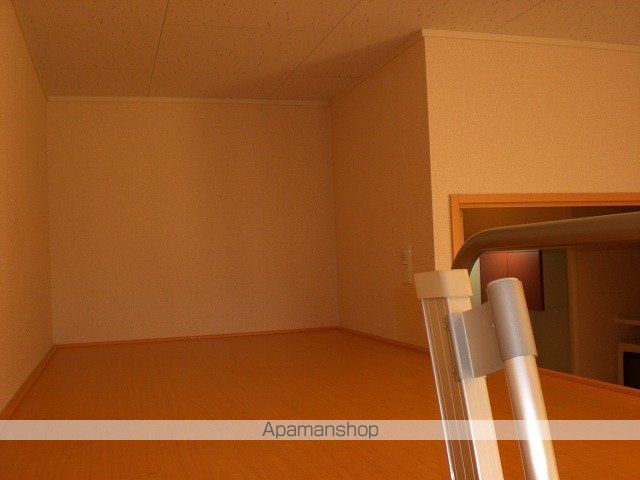 レオパレスタウニー 下連雀の内装写真