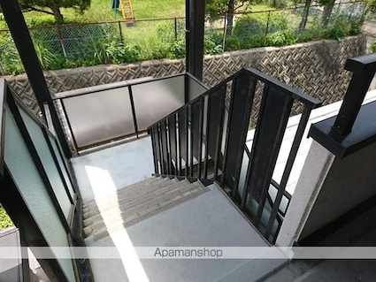 ロイヤルエクセーヌⅡ[2DK/48.7m2]の共用部2