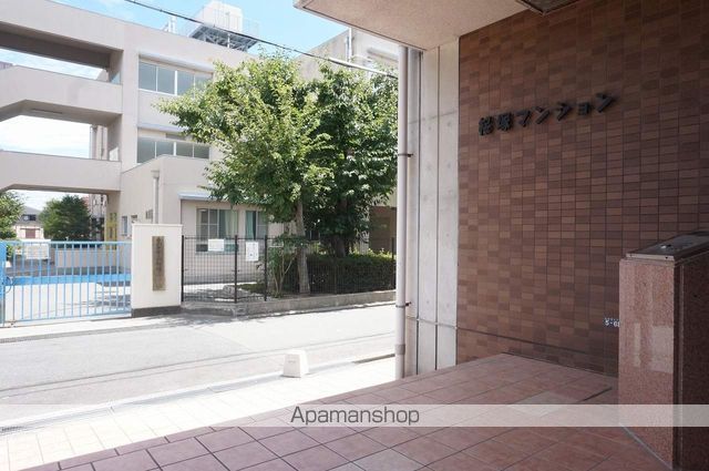 桜塚マンションの外観写真
