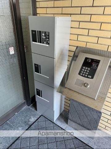 フィット薬院の玄関写真