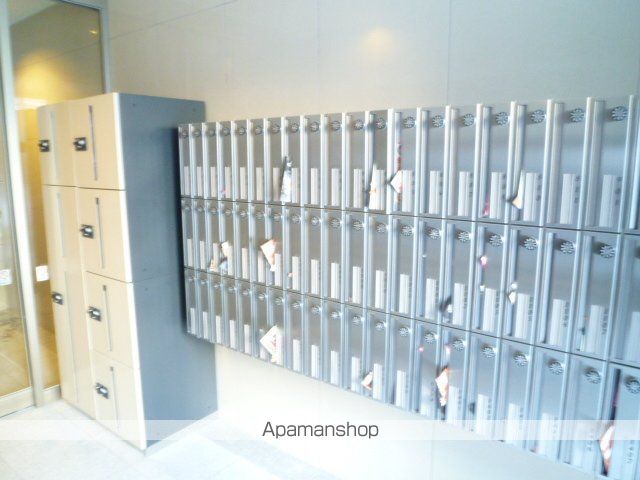 KDXレジデンス南三条の玄関写真