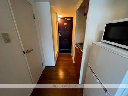 レオパレスデ・ルシア[1K/20.28m2]の玄関