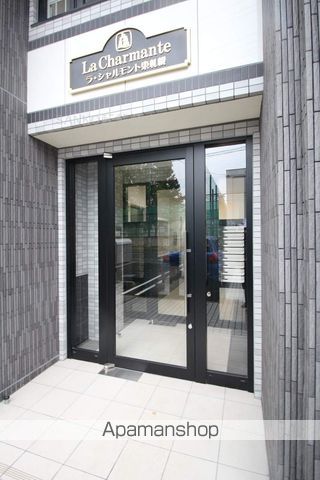 ラ・シャルモント東札幌の玄関写真