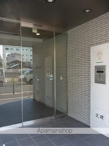 グランルージュ城東の玄関写真