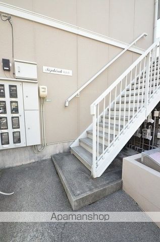 セフィラ東山本の玄関写真