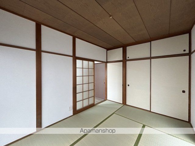 広島市安佐北区 2階建 築47年の内装写真
