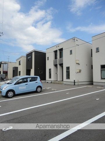 White squareのその他写真