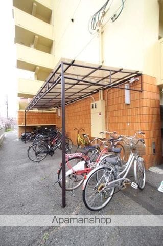 ネクスト倉田 東館の外観写真